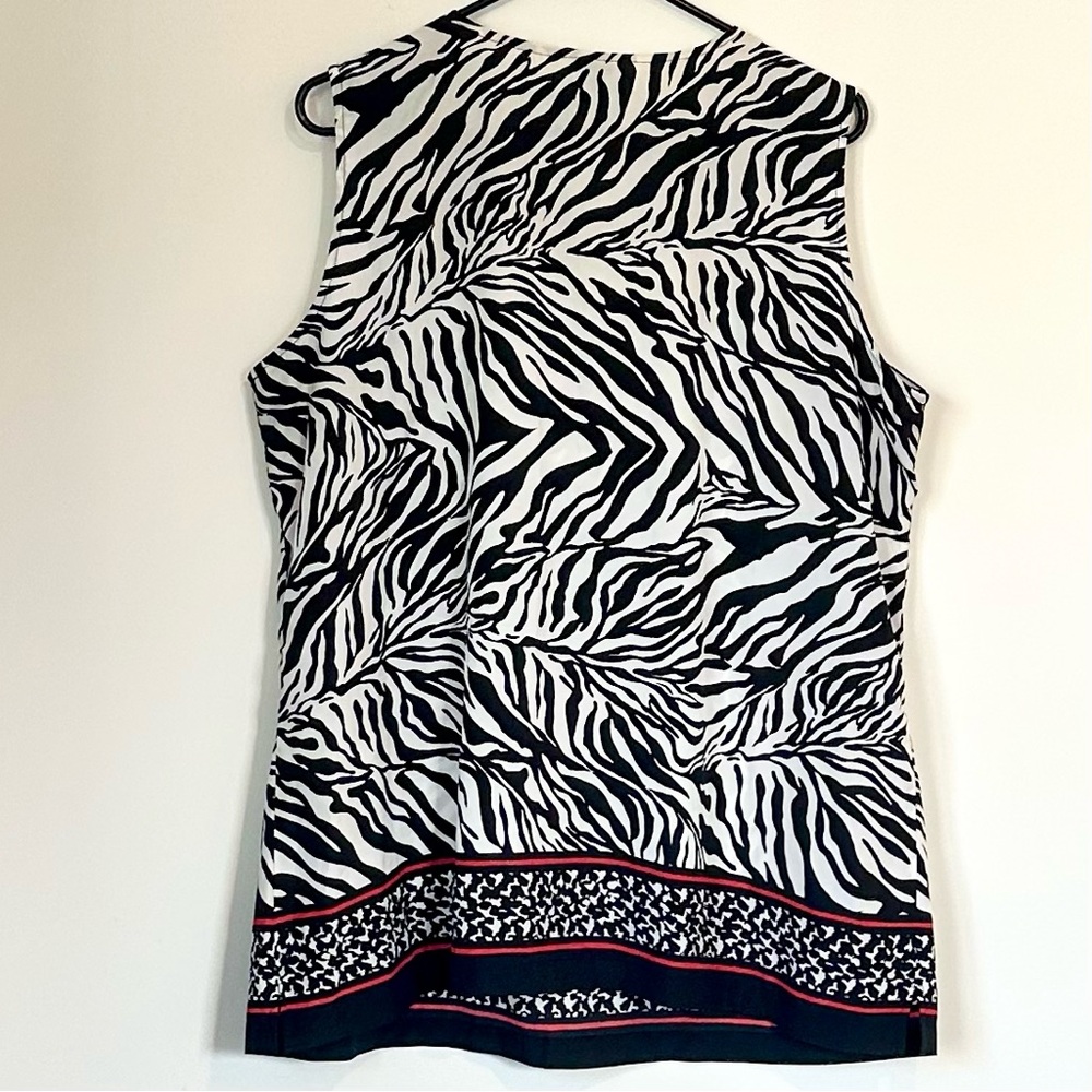 Anne Klein Black and White Zebra Print Top - Size: Extra Large - Picture 6 of 6